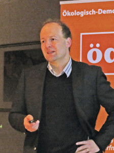 Klimaforscher Prof. Dr. Harald Kunstmann bei seinem Vortrag